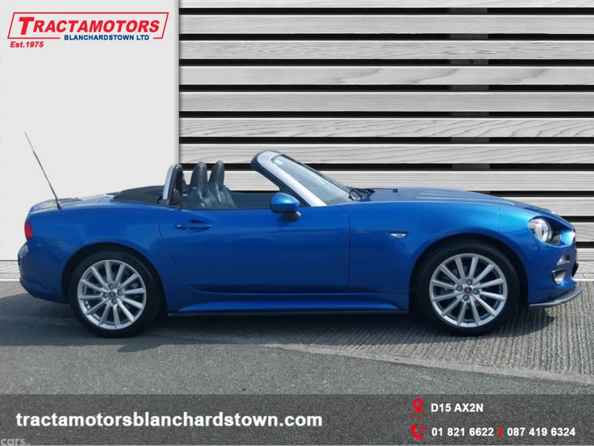 Fiat 124 Spider Convertible, Petrol, 2017, Blue