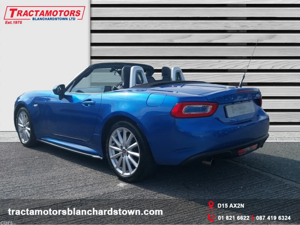 Fiat 124 Spider Convertible, Petrol, 2017, Blue