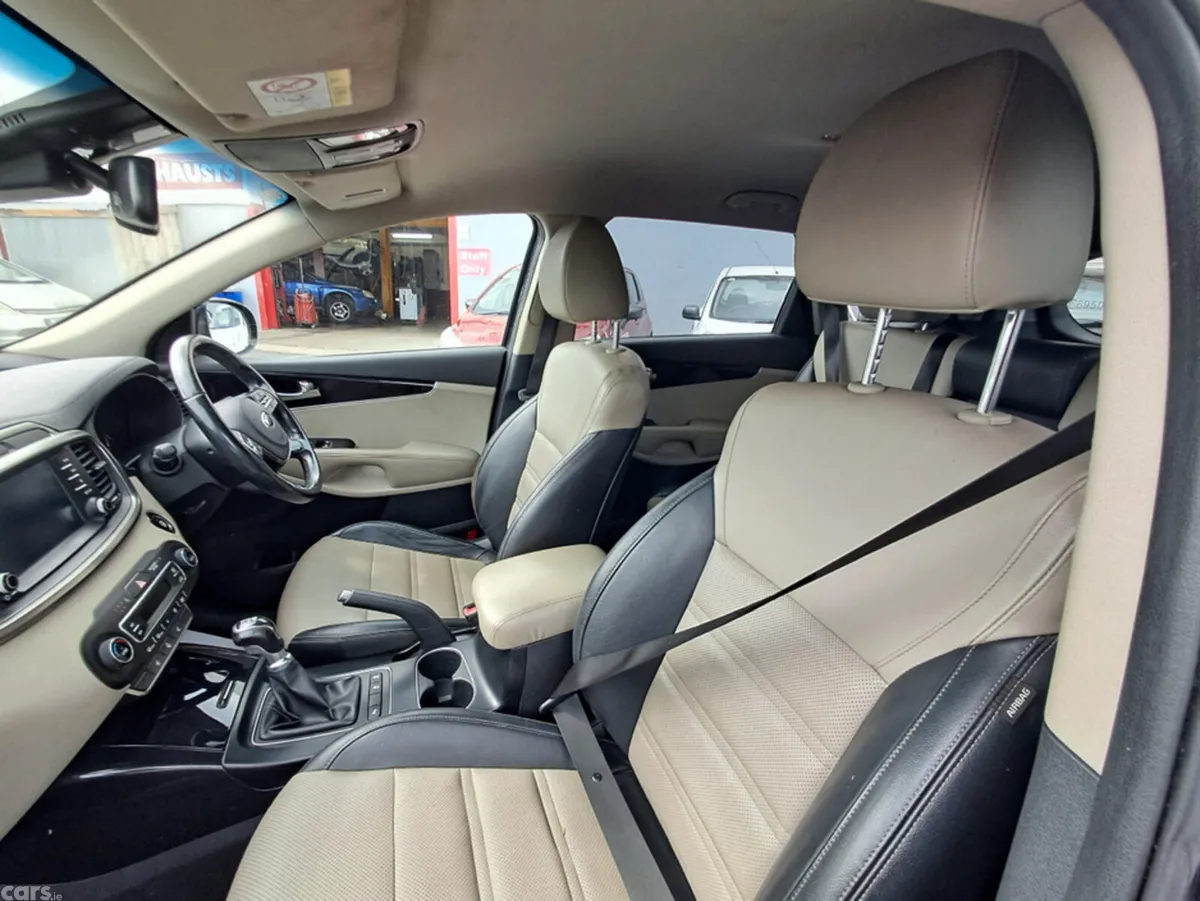 Kia Sorento SUV, Diesel, 2019, Blue