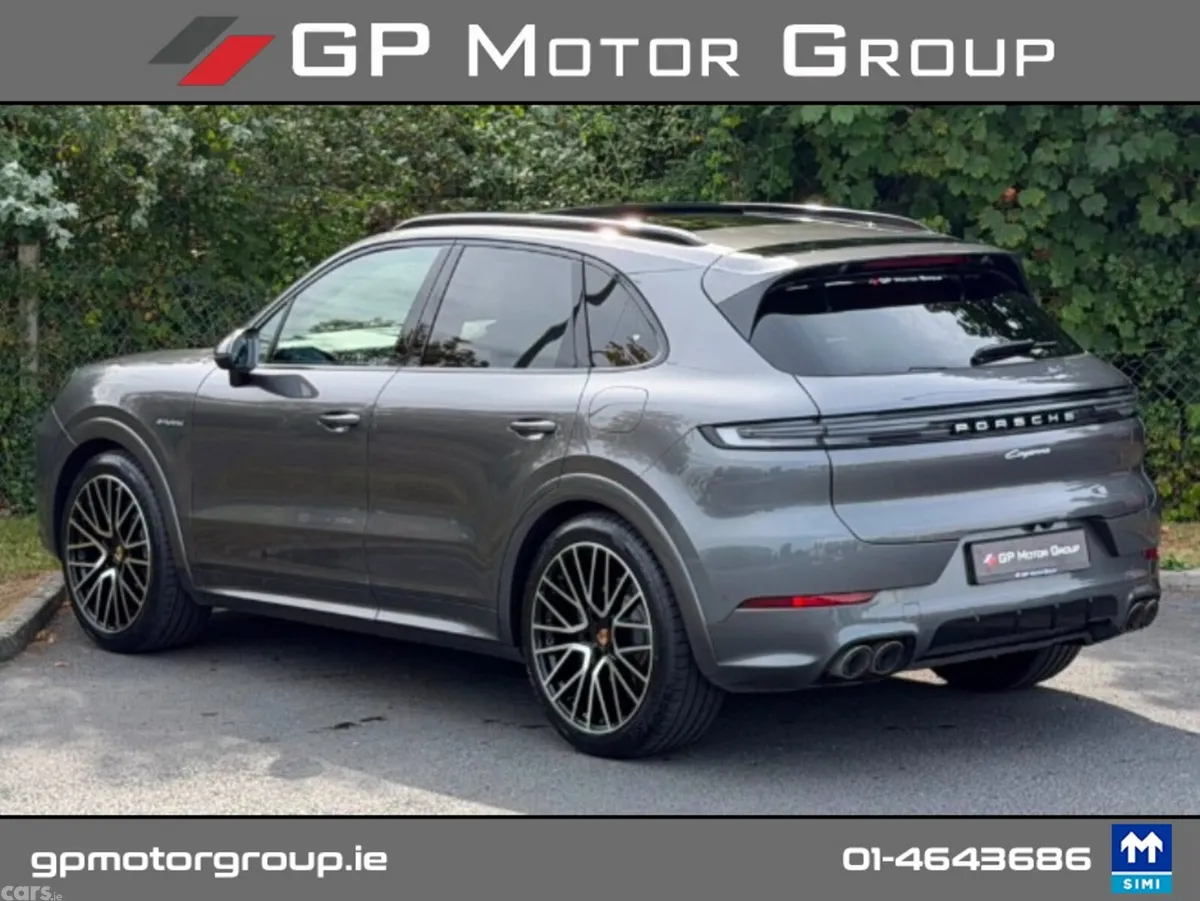 Porsche Cayenne Estate, Petrol Plug-in Hybrid, 2024, Grey