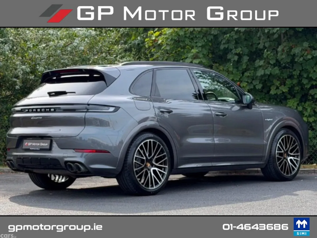 Porsche Cayenne Estate, Petrol Plug-in Hybrid, 2024, Grey