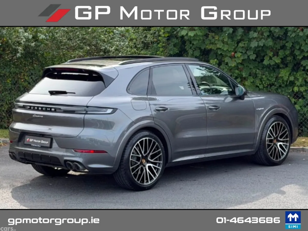 Porsche Cayenne Estate, Petrol Plug-in Hybrid, 2024, Grey