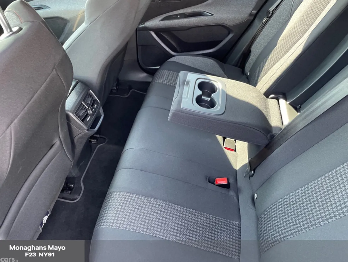 Peugeot 3008 MPV, Diesel, 2019, Black