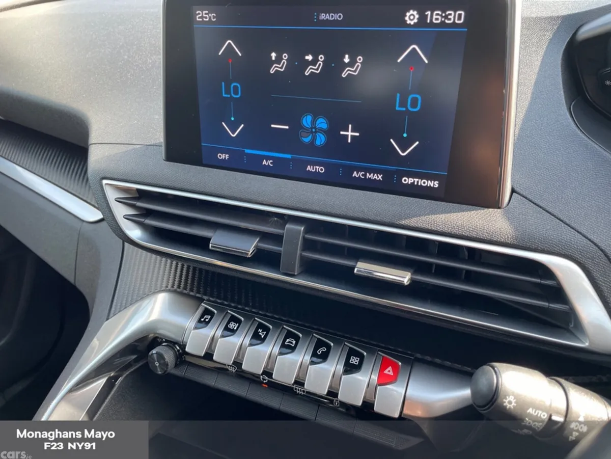 Peugeot 3008 MPV, Diesel, 2019, Black