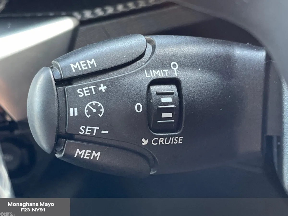 Peugeot 3008 MPV, Diesel, 2019, Black