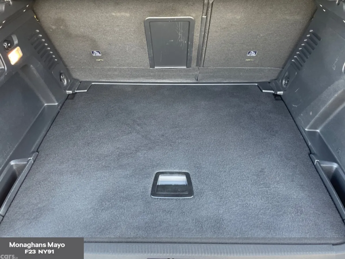 Peugeot 3008 MPV, Diesel, 2019, Black