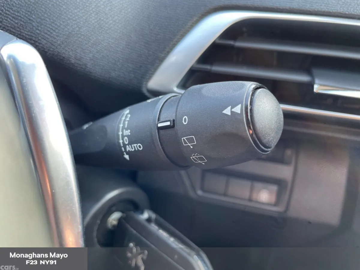 Peugeot 3008 MPV, Diesel, 2019, Black