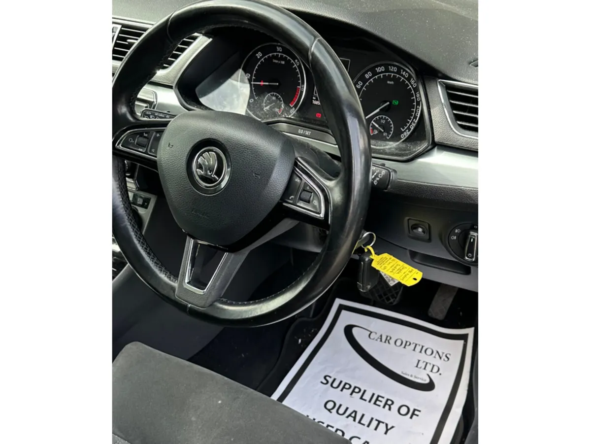 Skoda Superb Hatchback, Diesel, 2016, Black