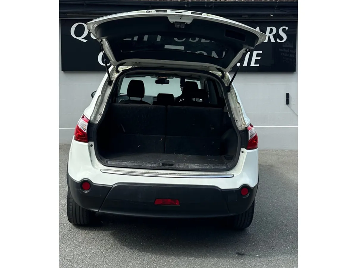 Nissan Qashqai MPV, Diesel, 2013, White
