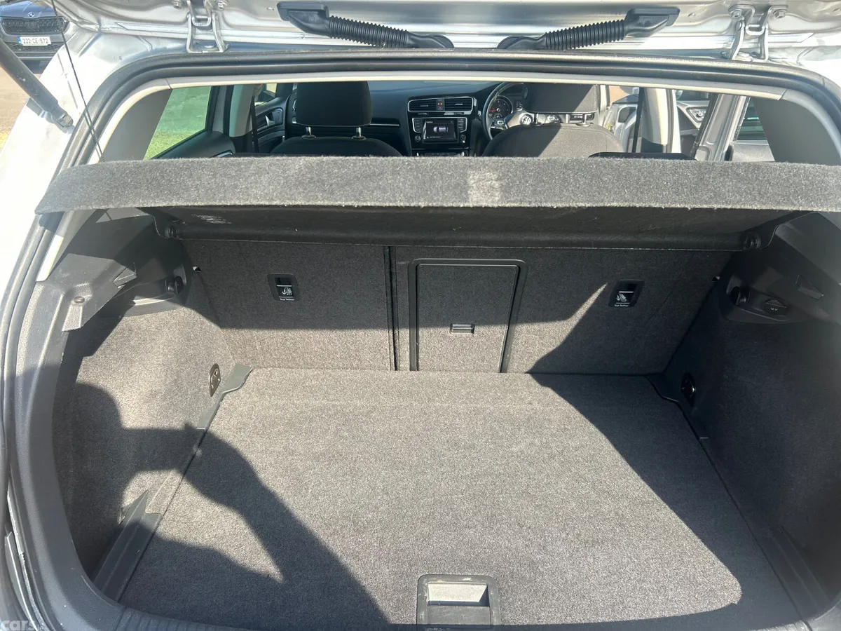 Volkswagen Golf Estate, Diesel, 2016, Silver