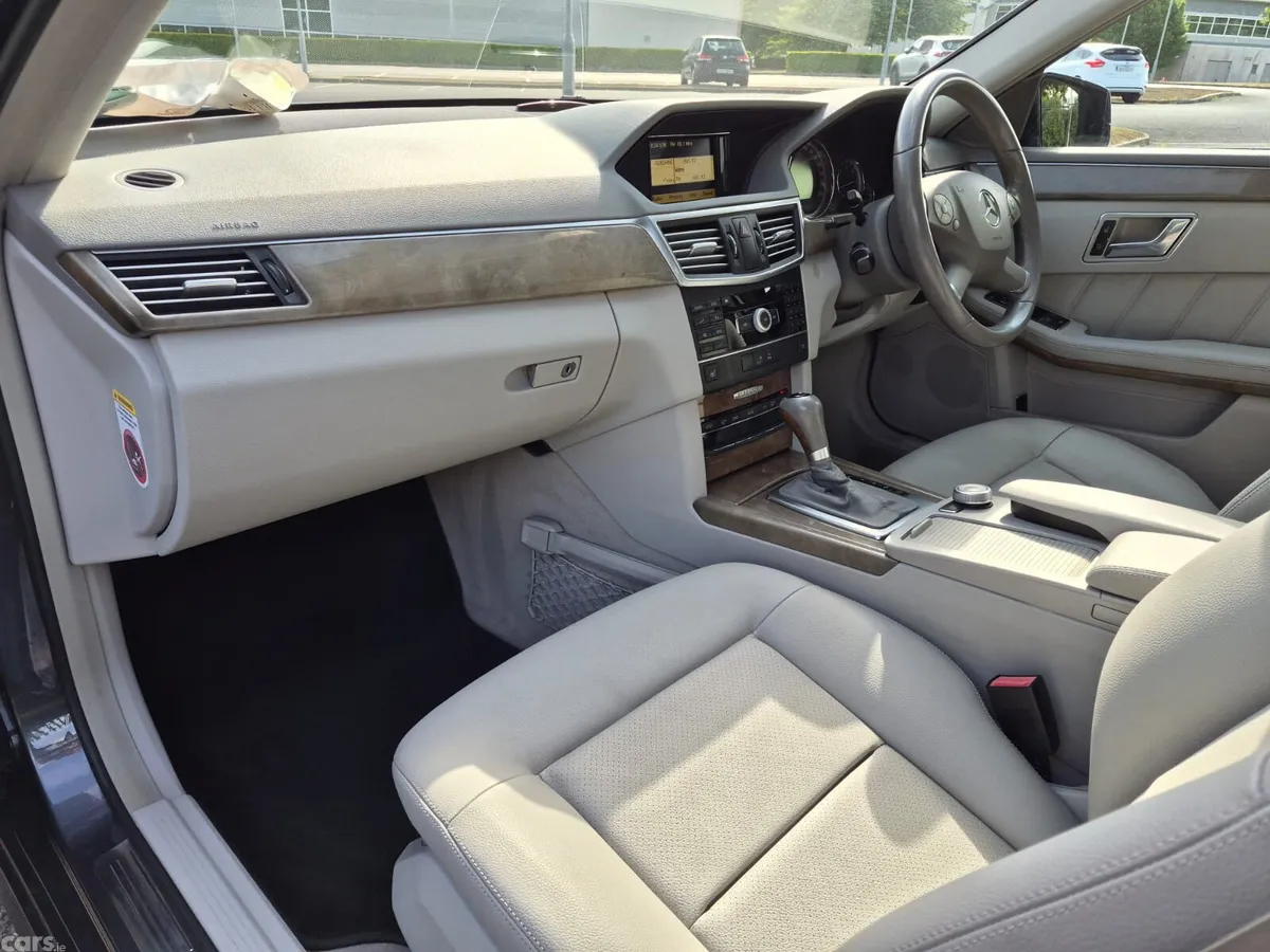 Mercedes-Benz E-Class Saloon, Diesel, 2012, Grey