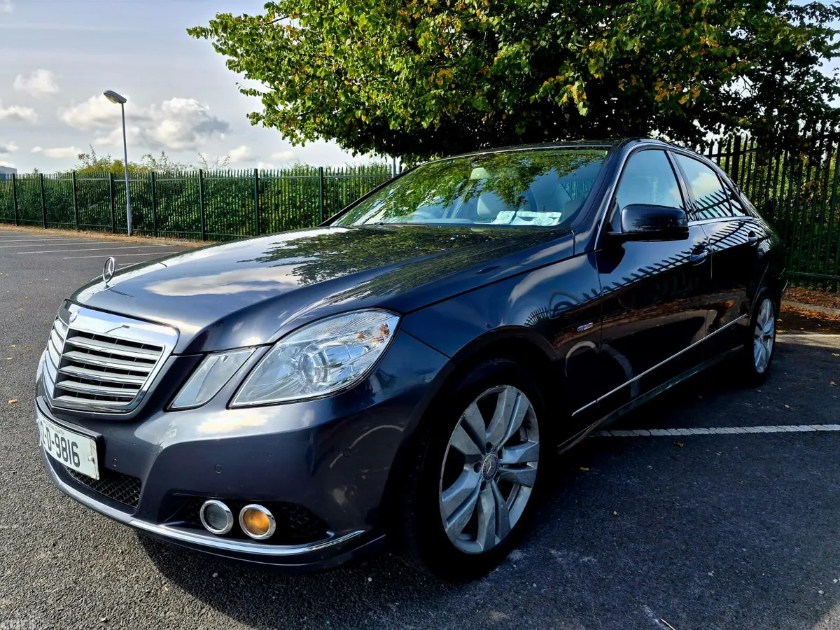 Mercedes-Benz E-Class Saloon, Diesel, 2012, Grey