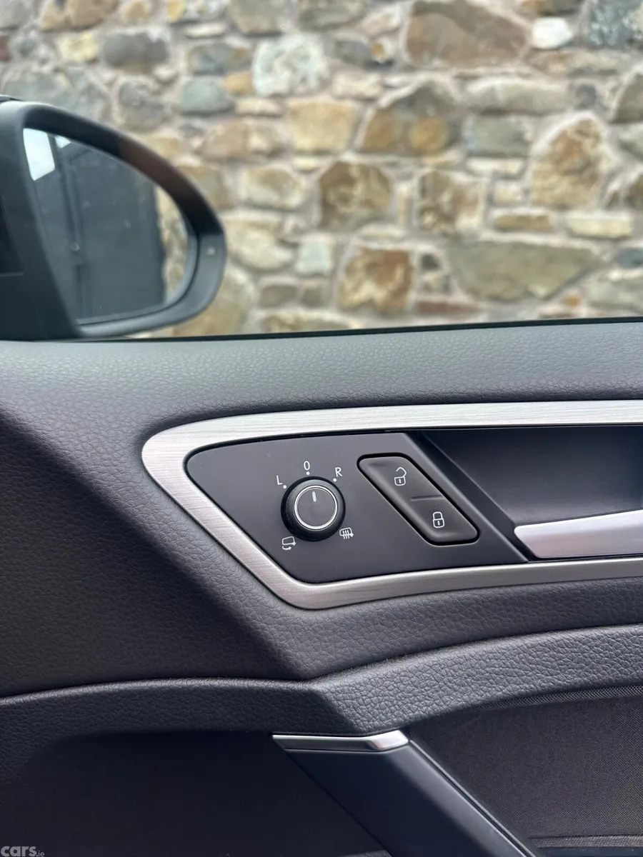 Volkswagen Golf Hatchback, Petrol, 2014, Black