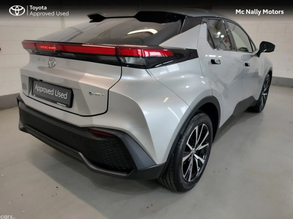 Toyota C-HR SUV, Petrol Hybrid, 2025, Silver