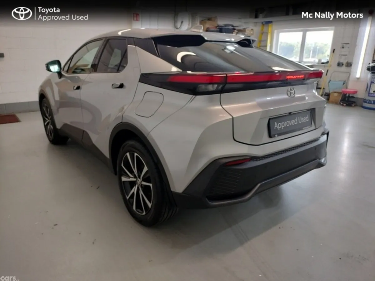 Toyota C-HR SUV, Petrol Hybrid, 2025, Silver