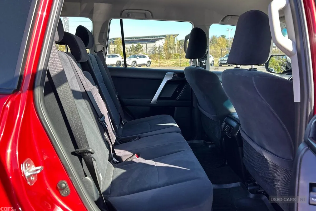 Toyota Land Cruiser , Diesel, 2019, Red