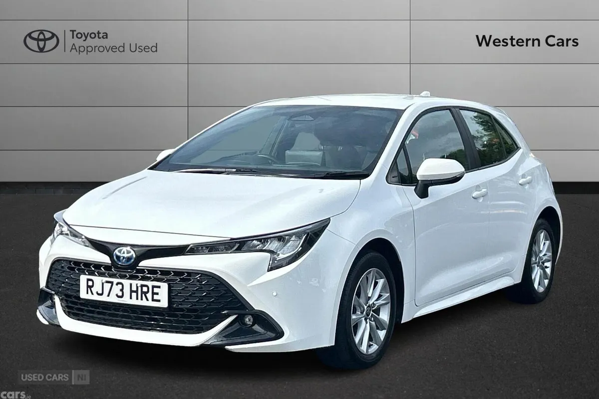 Toyota Corolla Hatchback, Petrol Hybrid, 2023, White