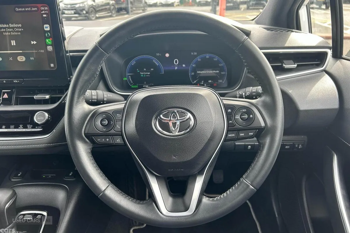 Toyota Corolla Hatchback, Petrol Hybrid, 2023, White