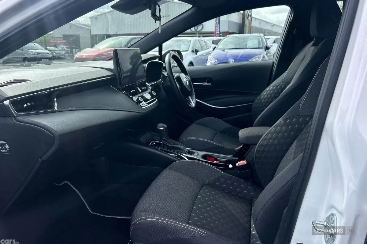 Toyota Corolla Hatchback, Petrol Hybrid, 2023, White