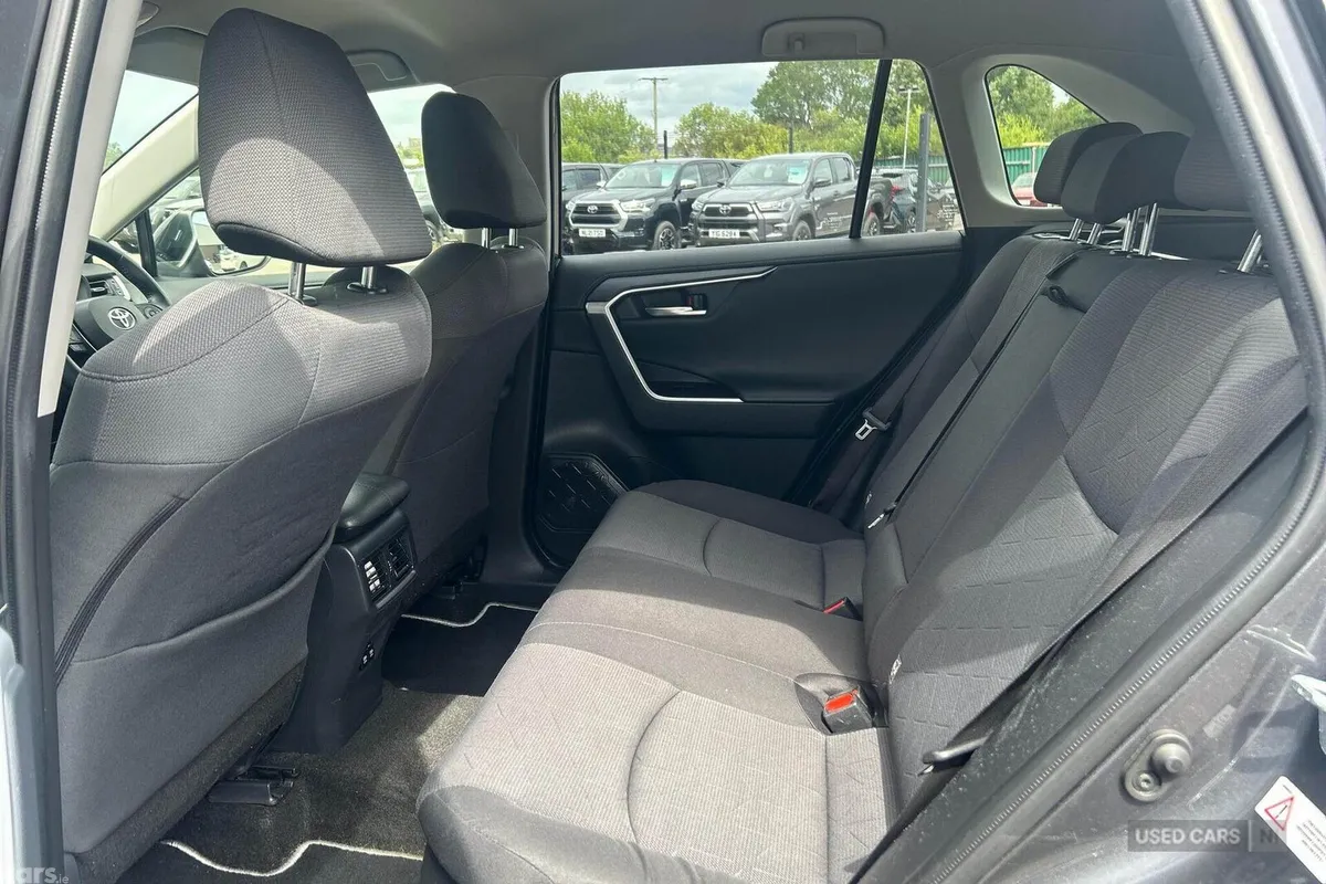 Toyota RAV4 SUV, Petrol Hybrid, 2019, Grey