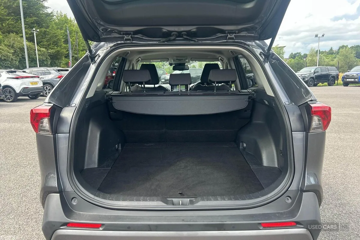 Toyota RAV4 SUV, Petrol Hybrid, 2019, Grey