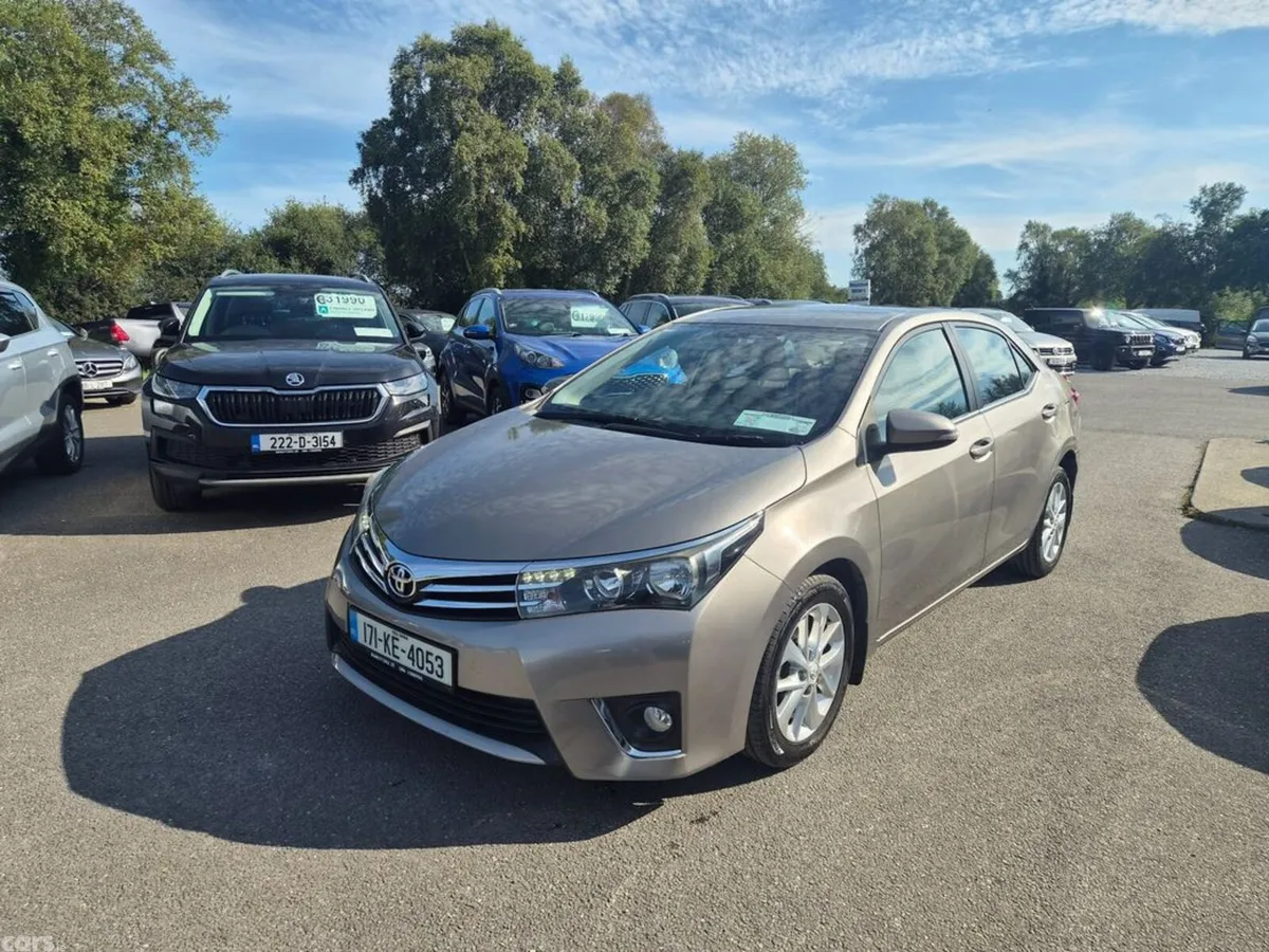 Toyota Corolla Saloon, Diesel, 2017, Brown