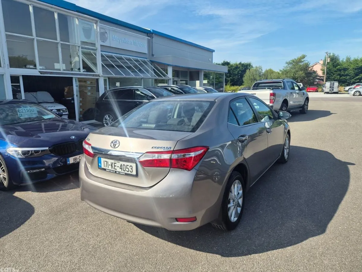 Toyota Corolla Saloon, Diesel, 2017, Brown