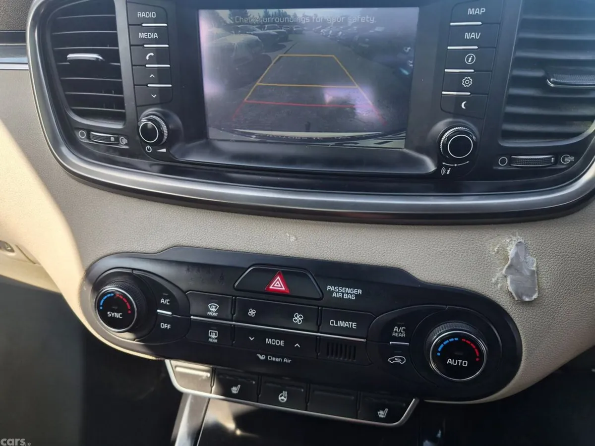 Kia Sorento Estate, Diesel, 2016, White