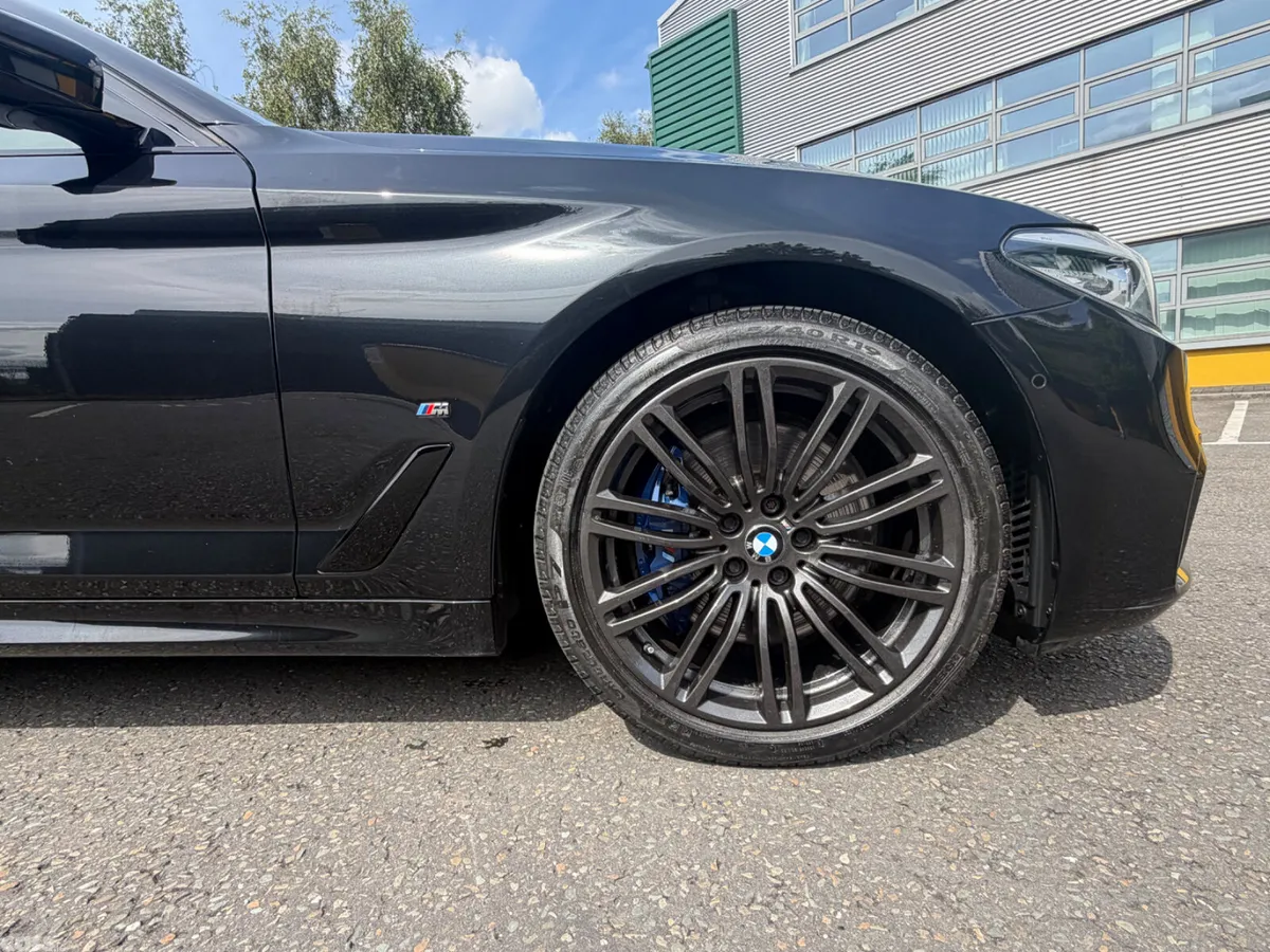 BMW 5-Series Saloon, Petrol Plug-in Hybrid, 2018, Black