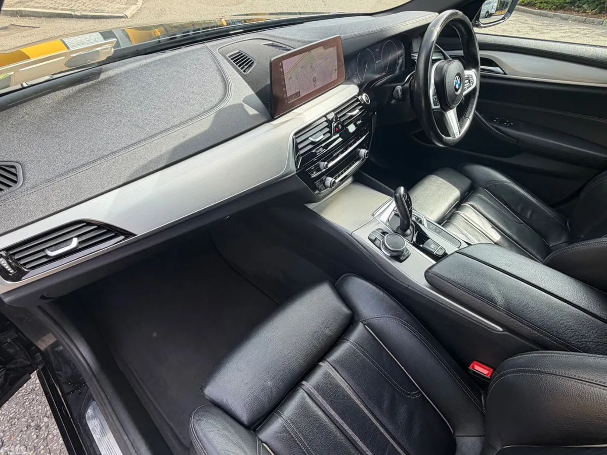 BMW 5-Series Saloon, Petrol Plug-in Hybrid, 2018, Black