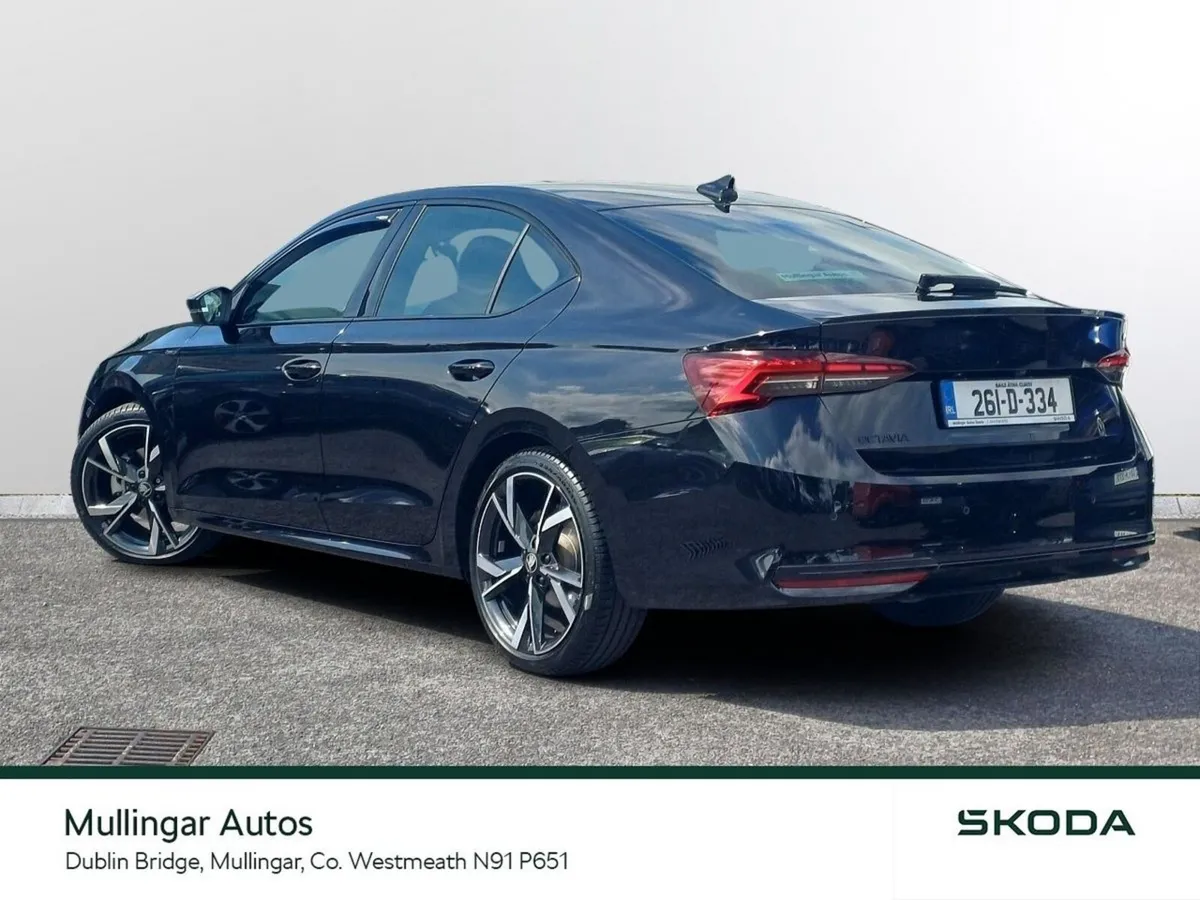 Skoda Octavia Saloon, Diesel, 2026, Black