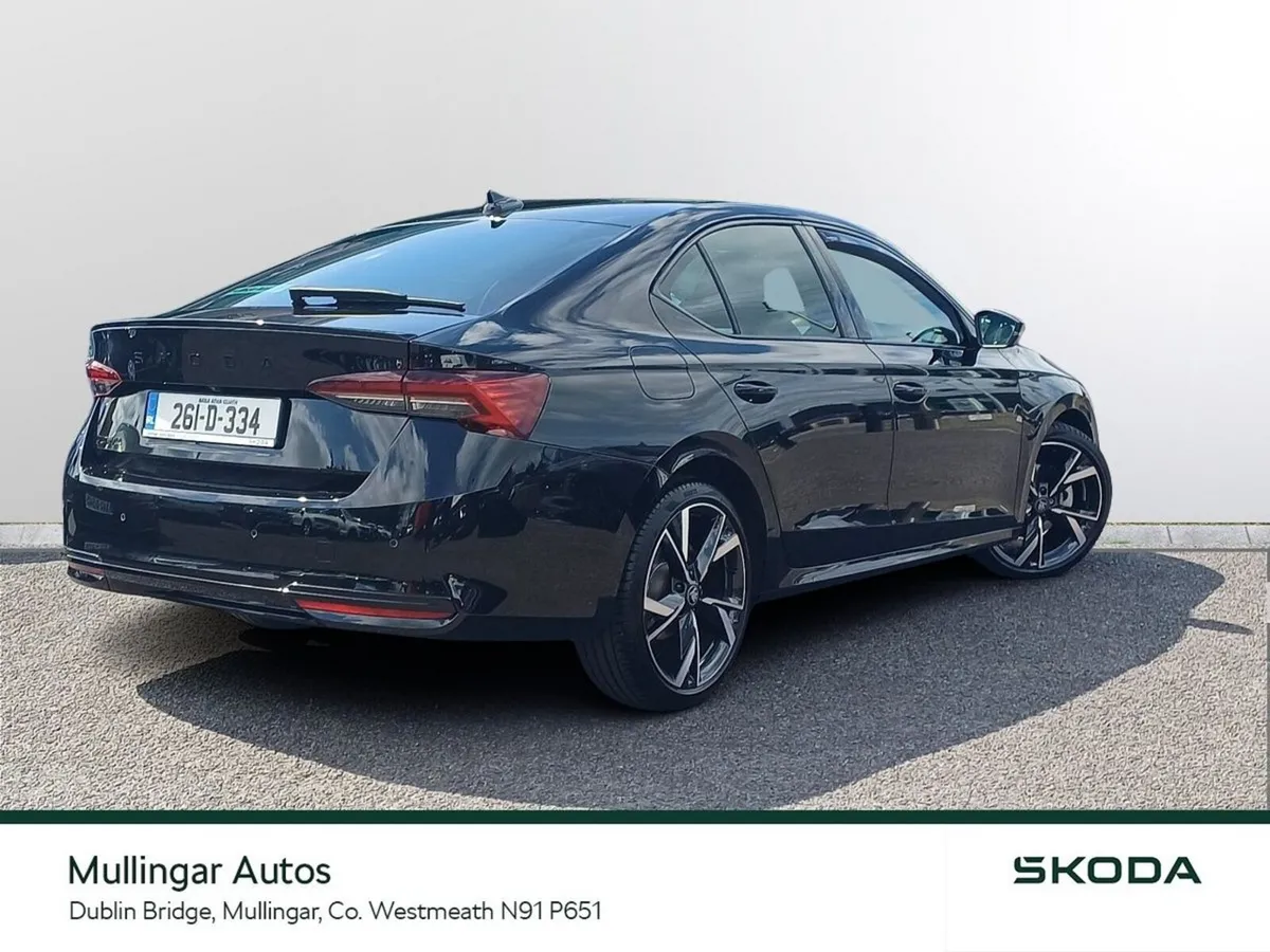 Skoda Octavia Saloon, Diesel, 2026, Black