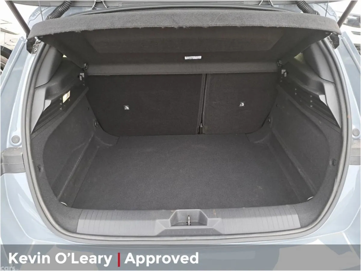 Opel Astra Hatchback, Petrol, 2025, Grey