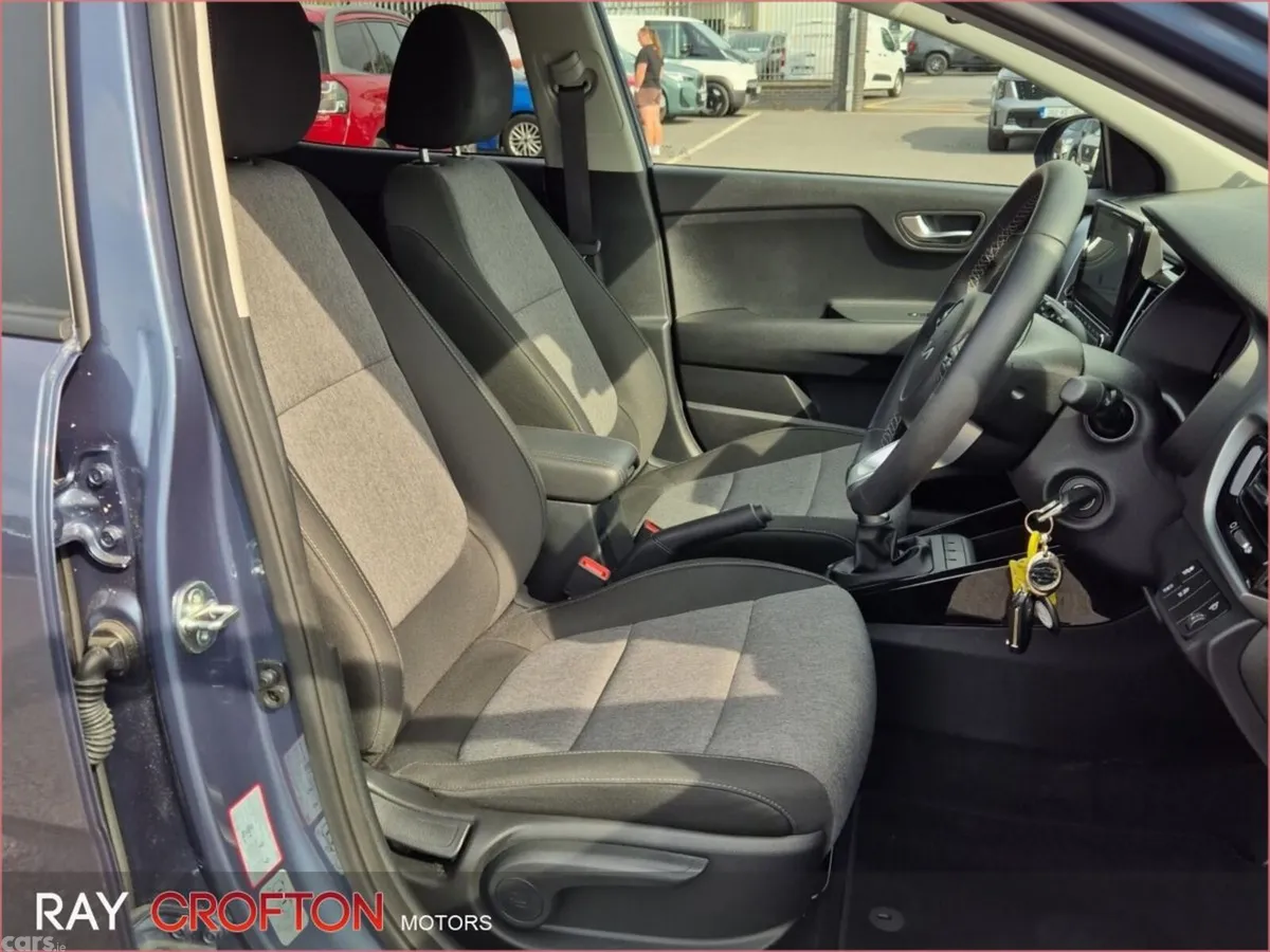 Kia Stonic Estate, Petrol, 2025, Blue