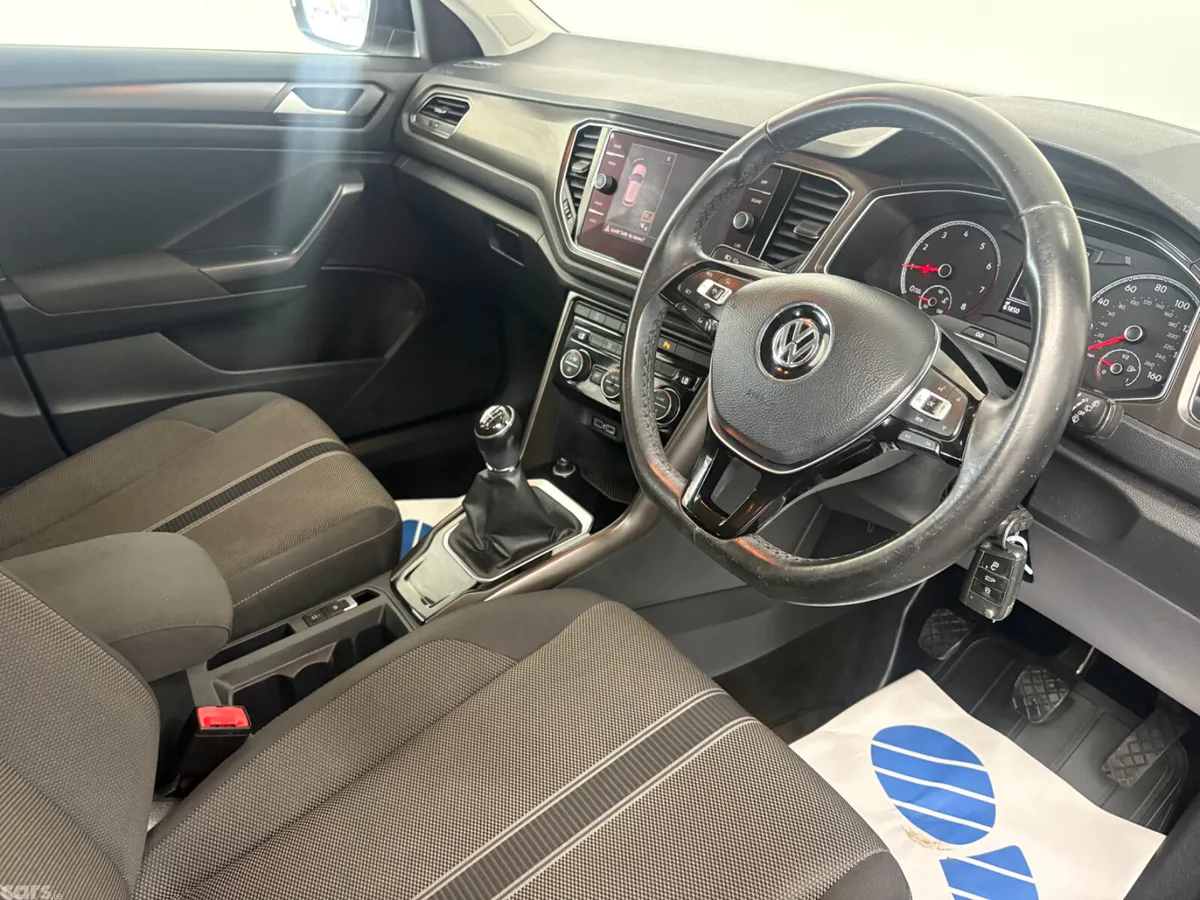 Volkswagen T-Roc SUV, Petrol, 2019, White