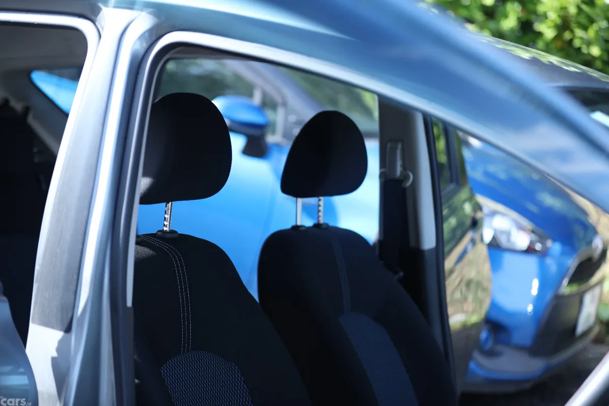Nissan Note Hatchback, Petrol, 2013, Grey
