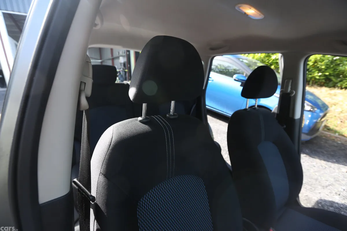 Nissan Note Hatchback, Petrol, 2013, Grey