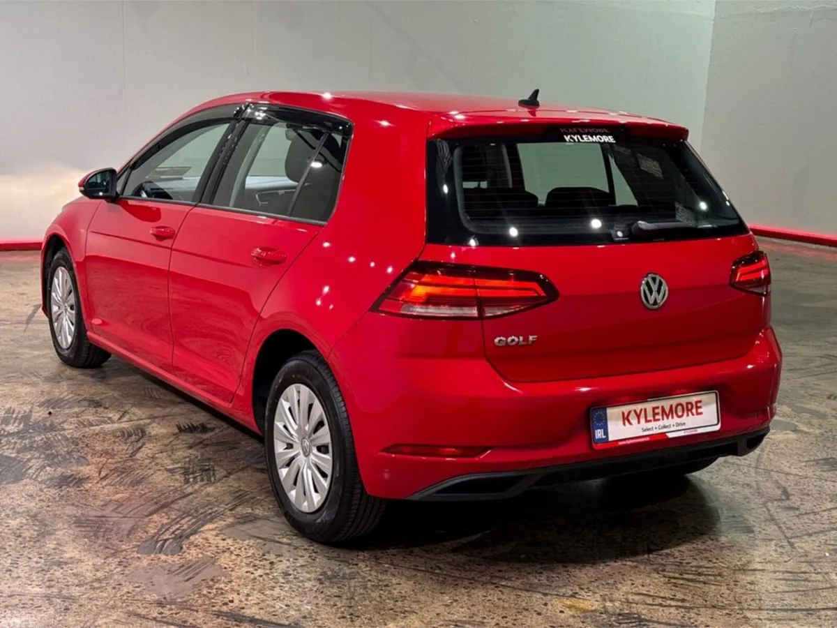 Volkswagen Golf Hatchback, Petrol, 2019, Red