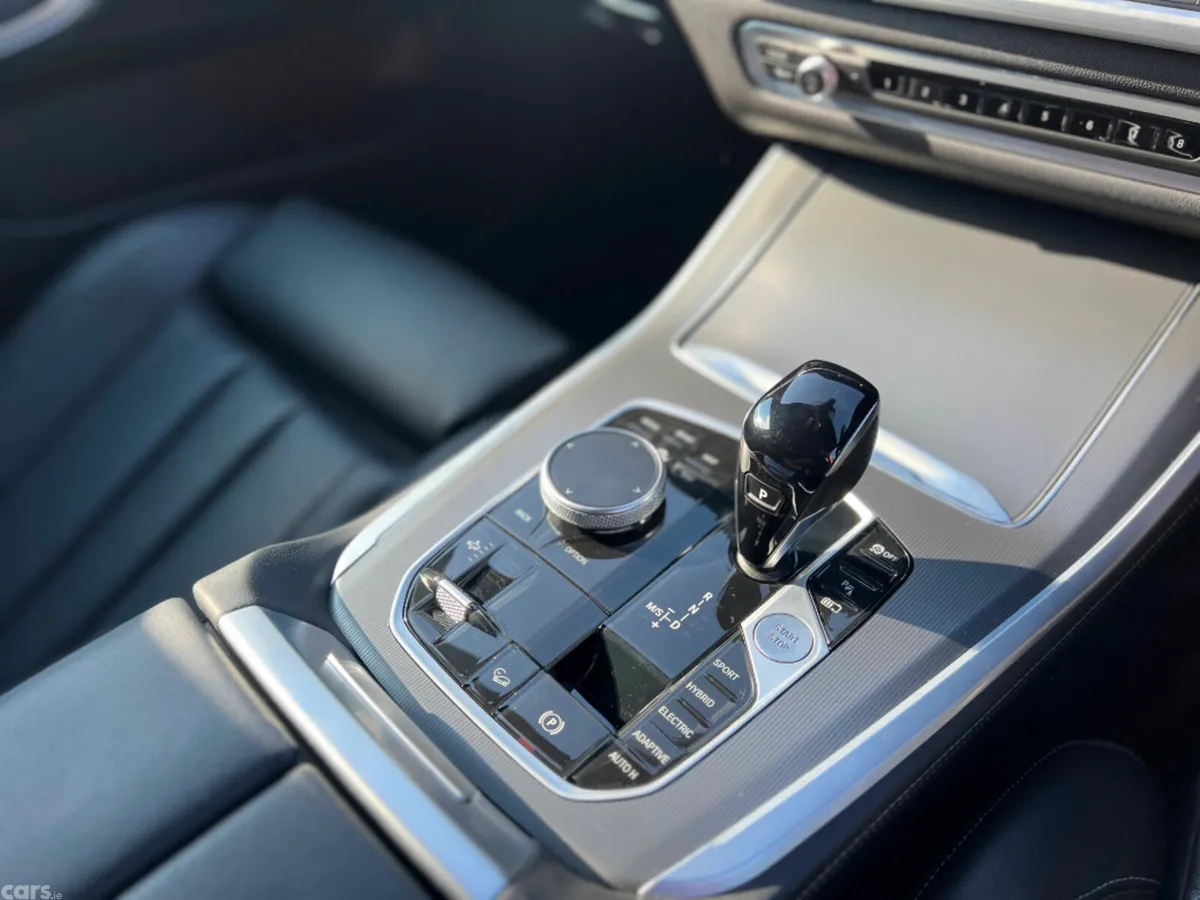 BMW X5 SUV, Petrol Plug-in Hybrid, 2022, White