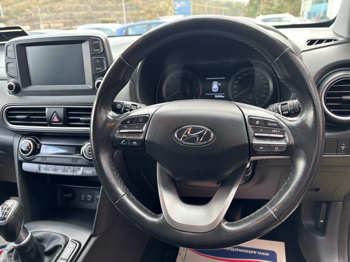 Hyundai KONA MPV, Petrol, 2018, Green