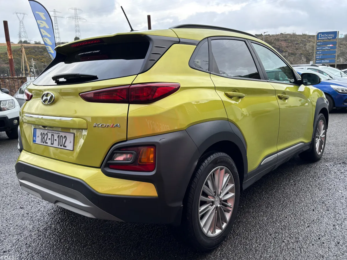 Hyundai KONA MPV, Petrol, 2018, Green