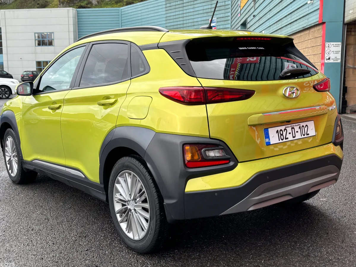 Hyundai KONA MPV, Petrol, 2018, Green