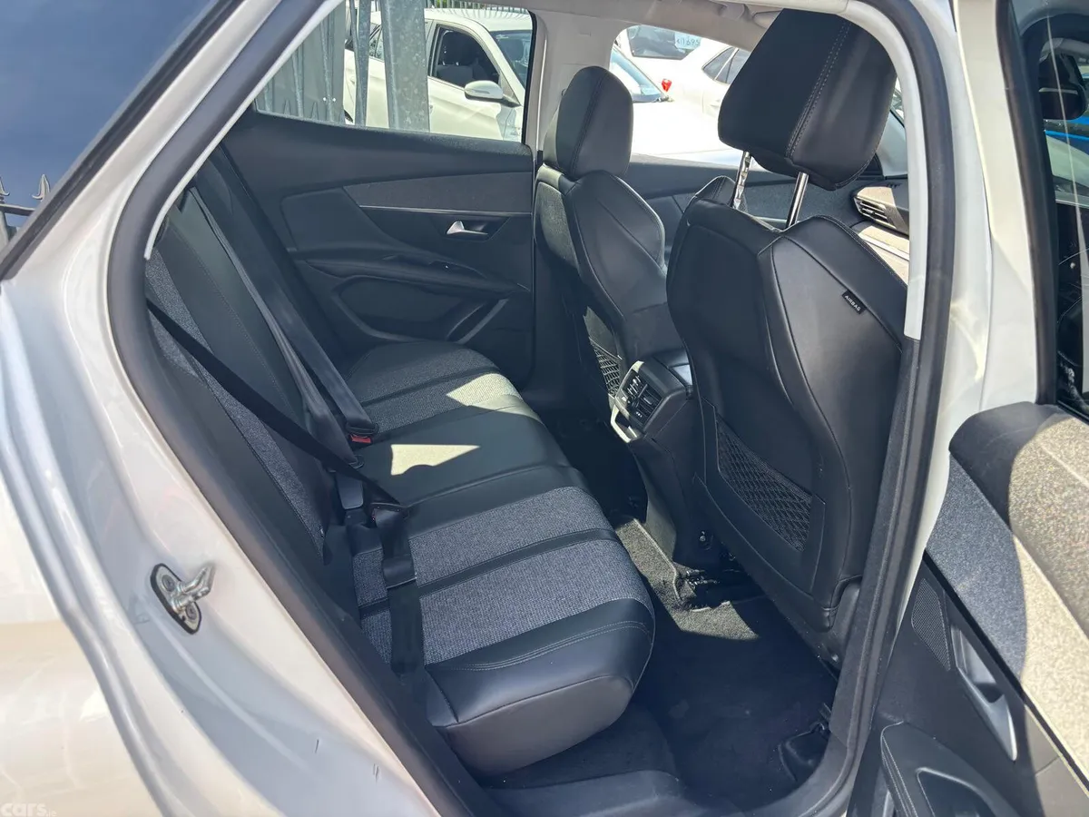 Peugeot 3008 MPV, Diesel, 2020, White