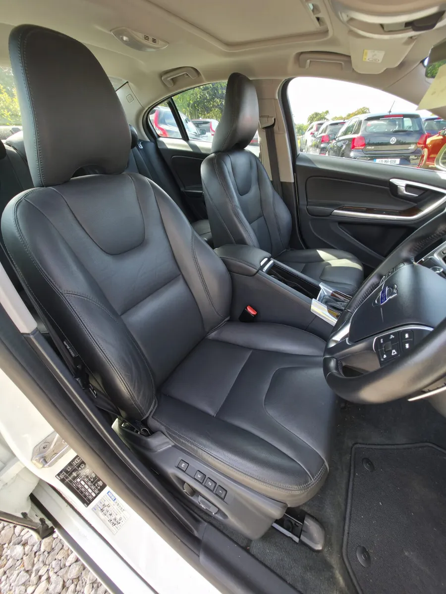 Volvo S60 Saloon, Diesel, 2018, White