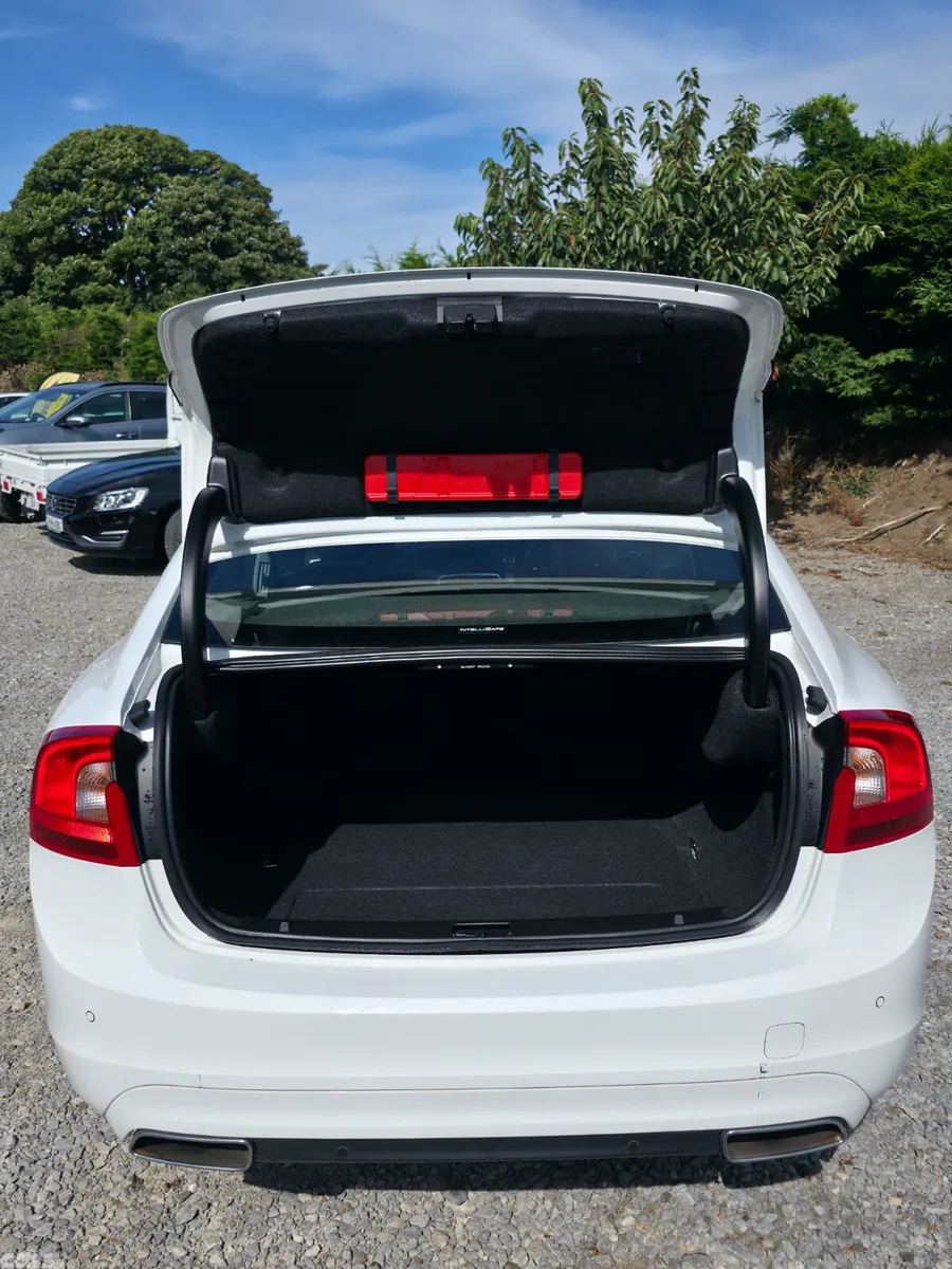 Volvo S60 Saloon, Diesel, 2018, White