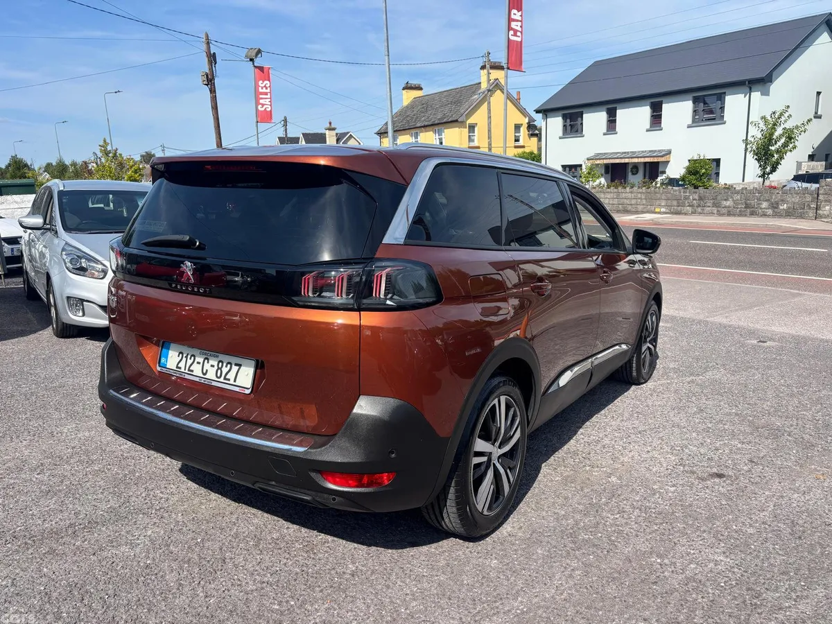 Peugeot 5008 MPV, Diesel, 2021, Brown