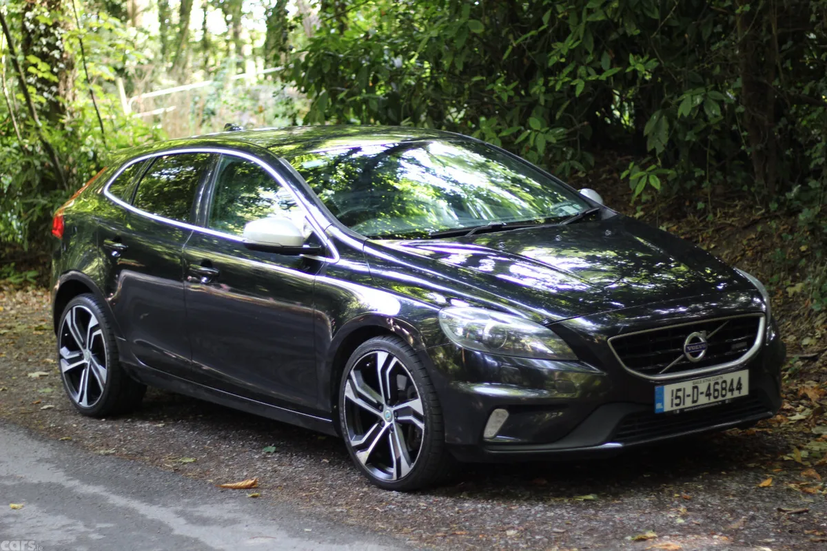 Volvo V40 Hatchback, Diesel, 2015, Black