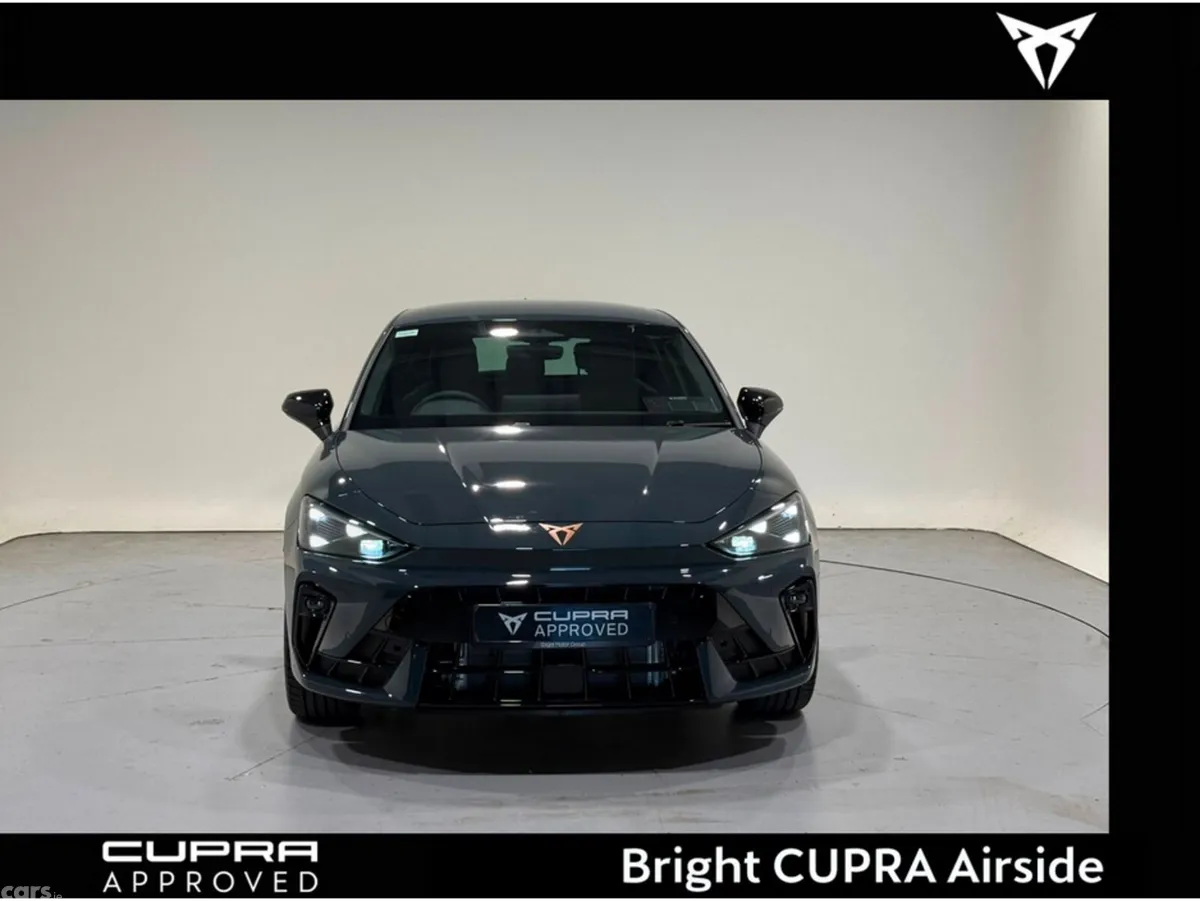 Cupra Leon Estate, Petrol, 2026, Blue