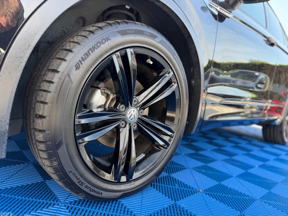 Volkswagen Tiguan MPV, Diesel, 2018, Black