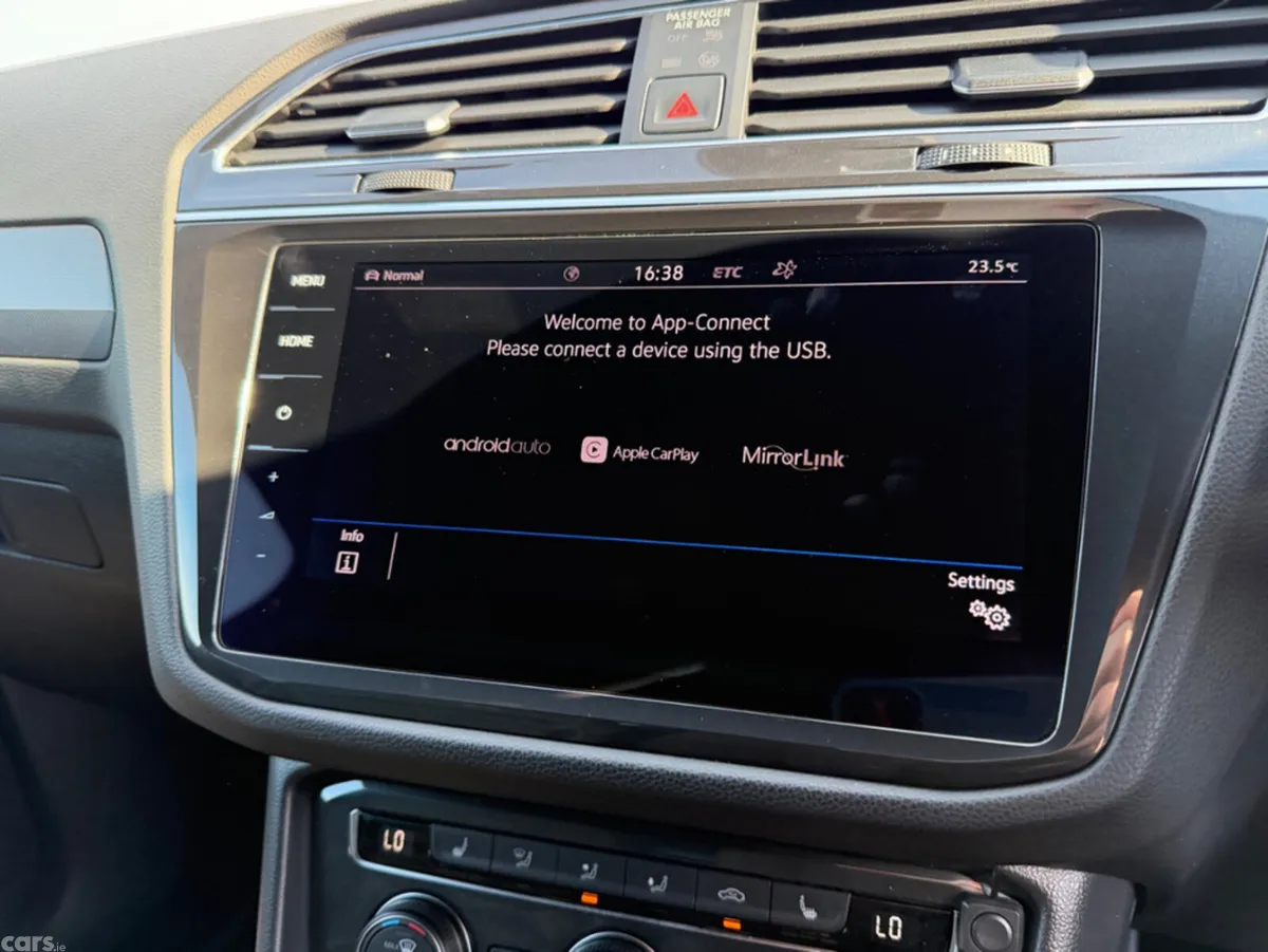 Volkswagen Tiguan MPV, Diesel, 2018, Black